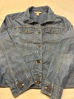 L.L.Bean Women's Classic Denim Jacket, Blue, Size Small Petite